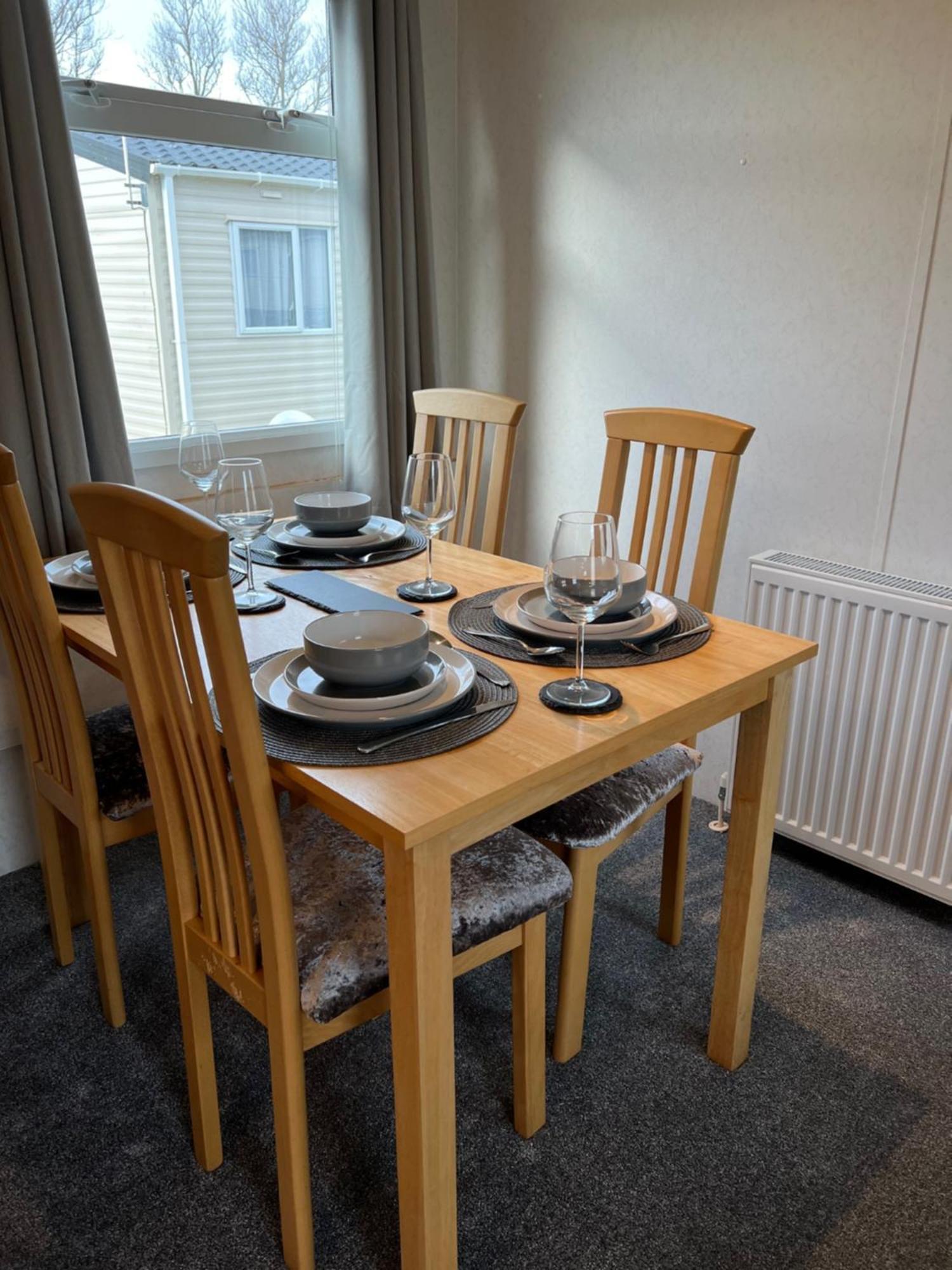 Coastal Caravan Holidays - Goldfinch 22 Уитернси Экстерьер фото
