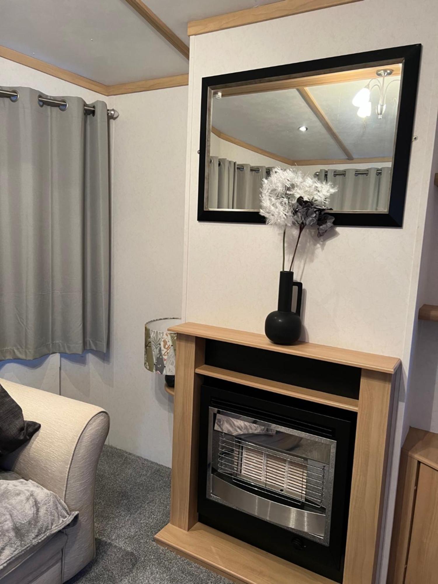 Coastal Caravan Holidays - Goldfinch 22 Уитернси Экстерьер фото