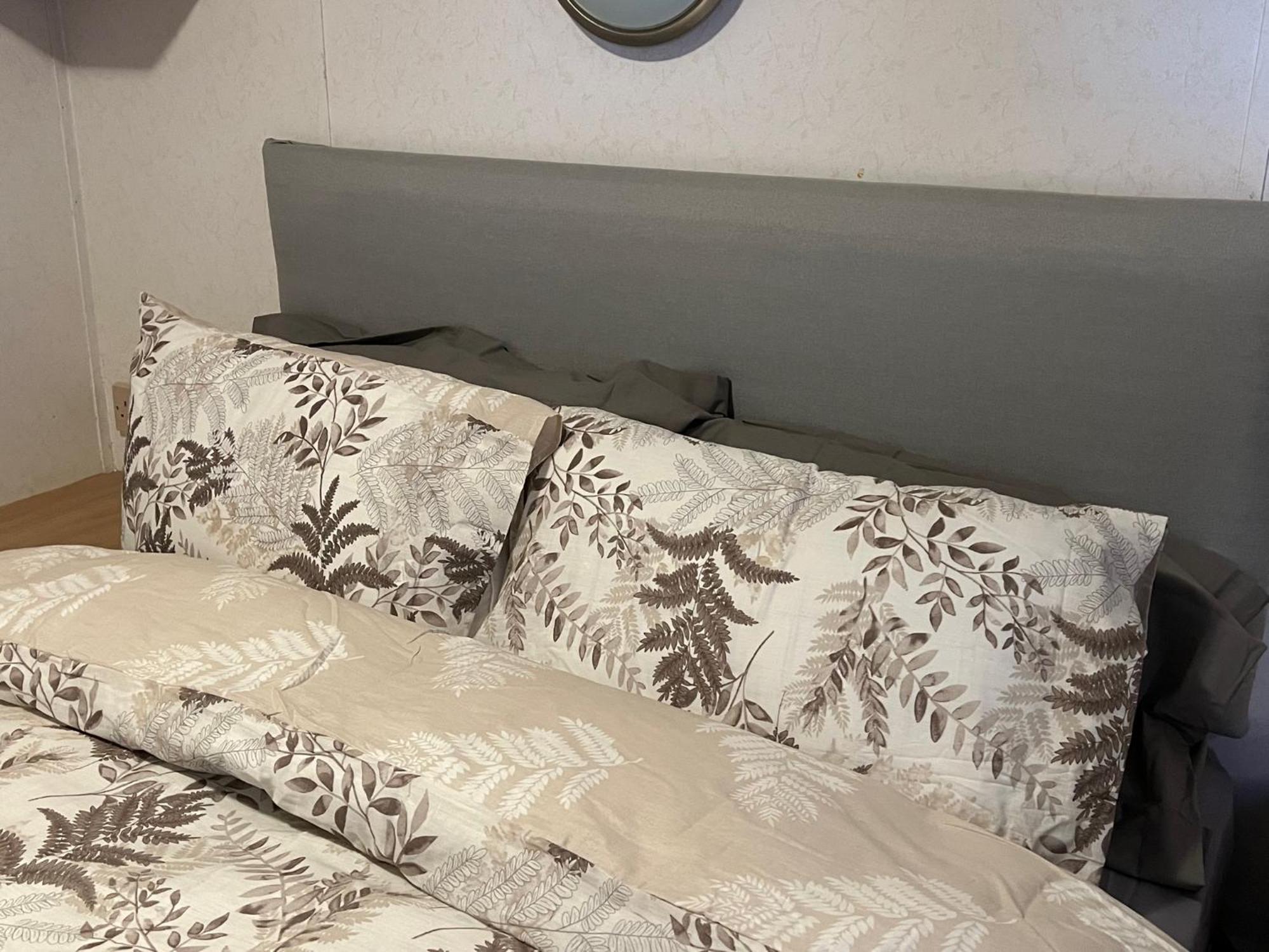Coastal Caravan Holidays - Goldfinch 22 Уитернси Экстерьер фото